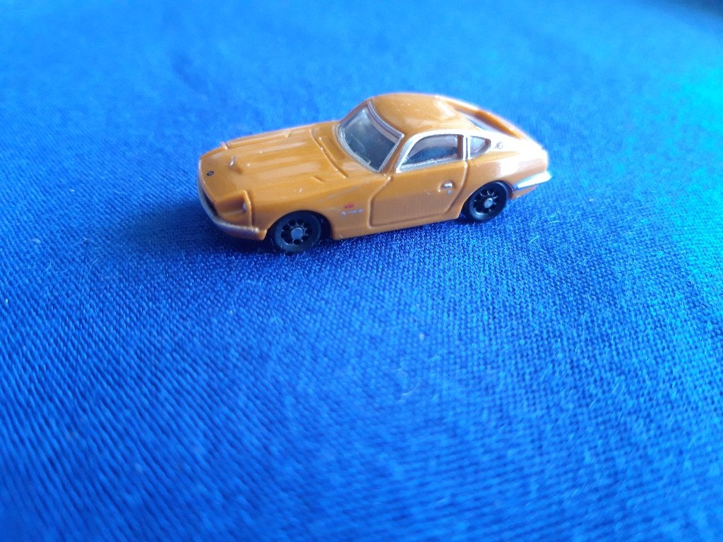 Nissan 240 Z okergeel - schaal 1:100 - UNIEK !, Ophalen of Verzenden, Zo goed als nieuw, Auto