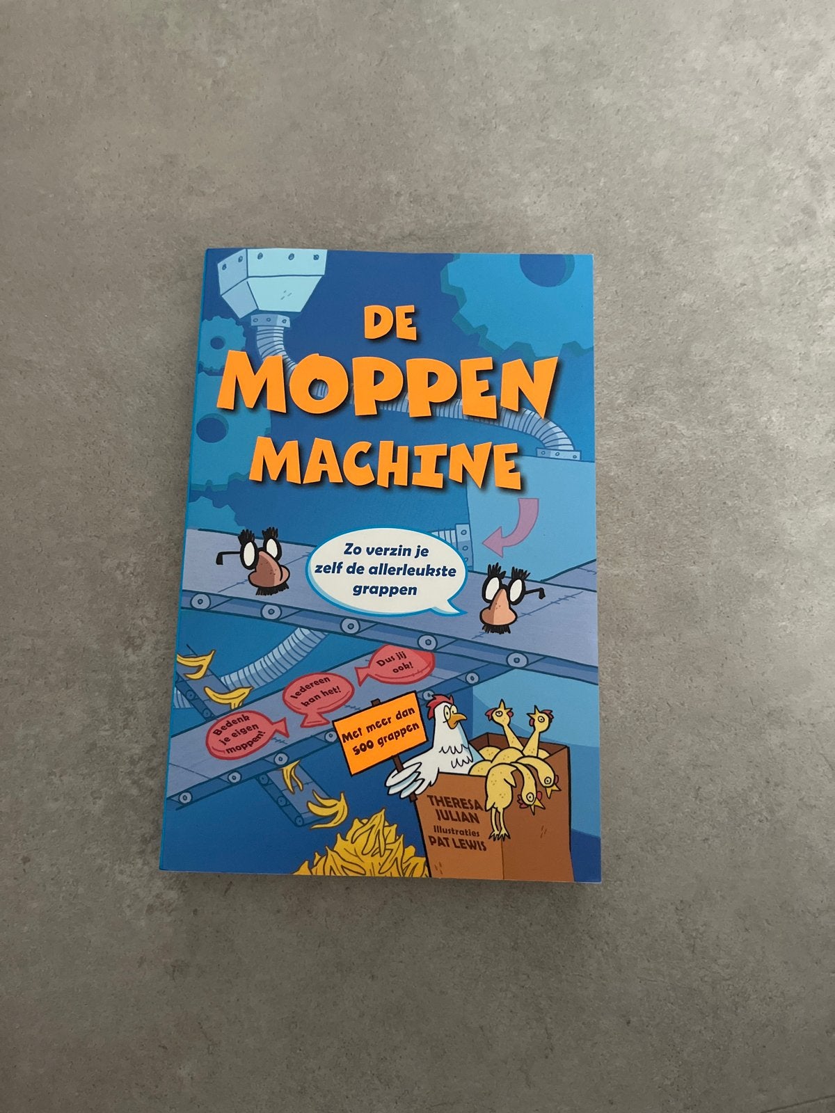 De Moppen Machine: Verzin je eigen grappen!, Ophalen of Verzenden, Zo goed als nieuw, Fictie algemeen