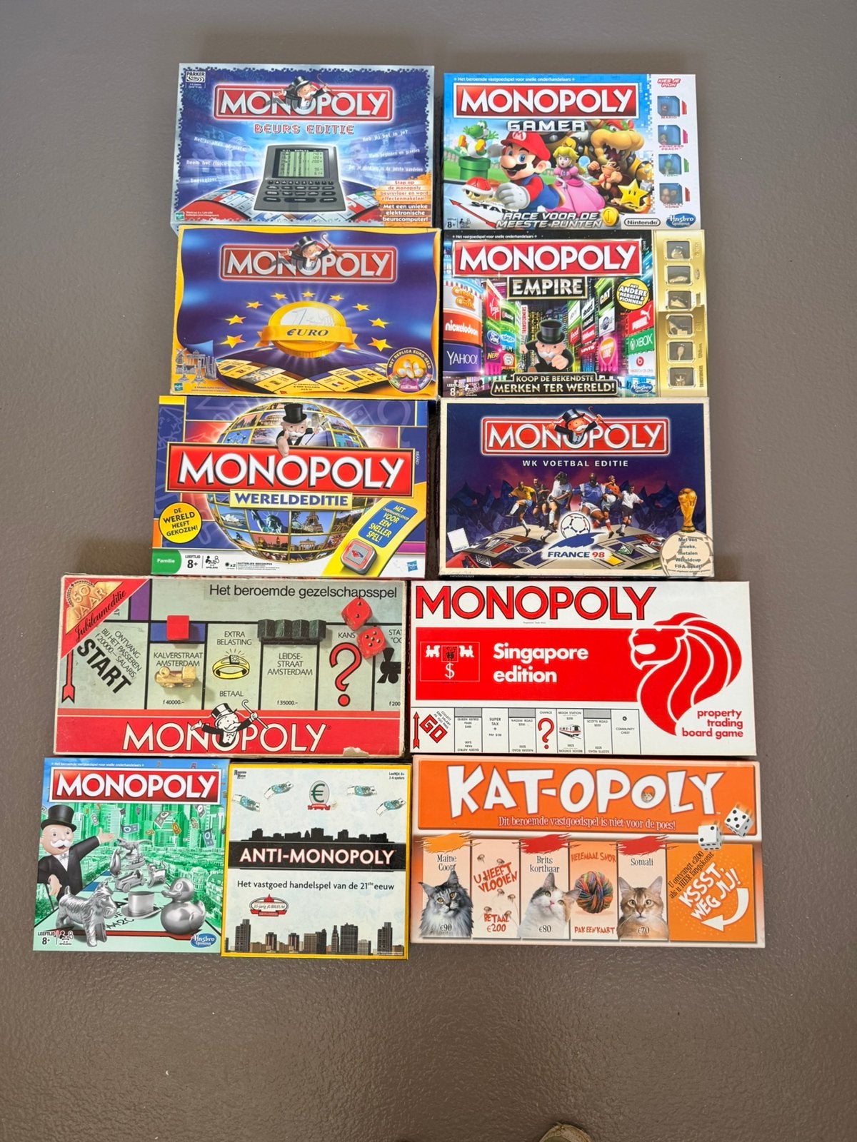 Verschillende soorten Monopoly spelen, Ophalen of Verzenden, Zo goed als nieuw