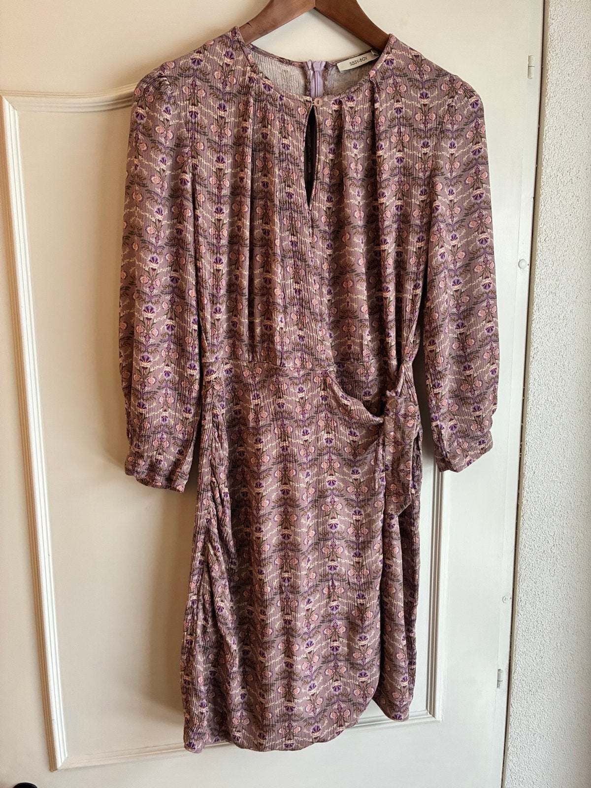 Sissy-Boy jurk met bloemenprint en strikdetail, Maat 38/40 (M), Paars, Ophalen of Verzenden, Gedragen