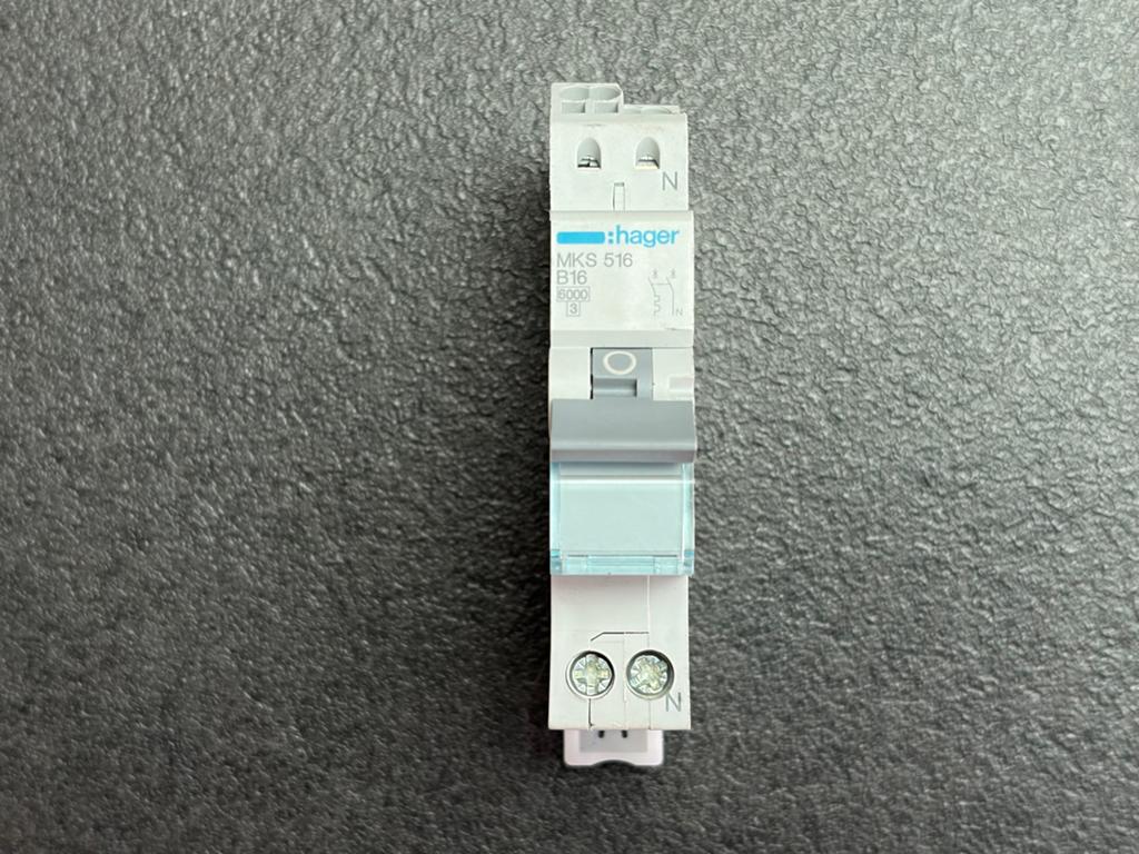 Hager MKS 516 B16 230V Installatieautomaat, Ophalen of Verzenden, Gebruikt, Schakelaar