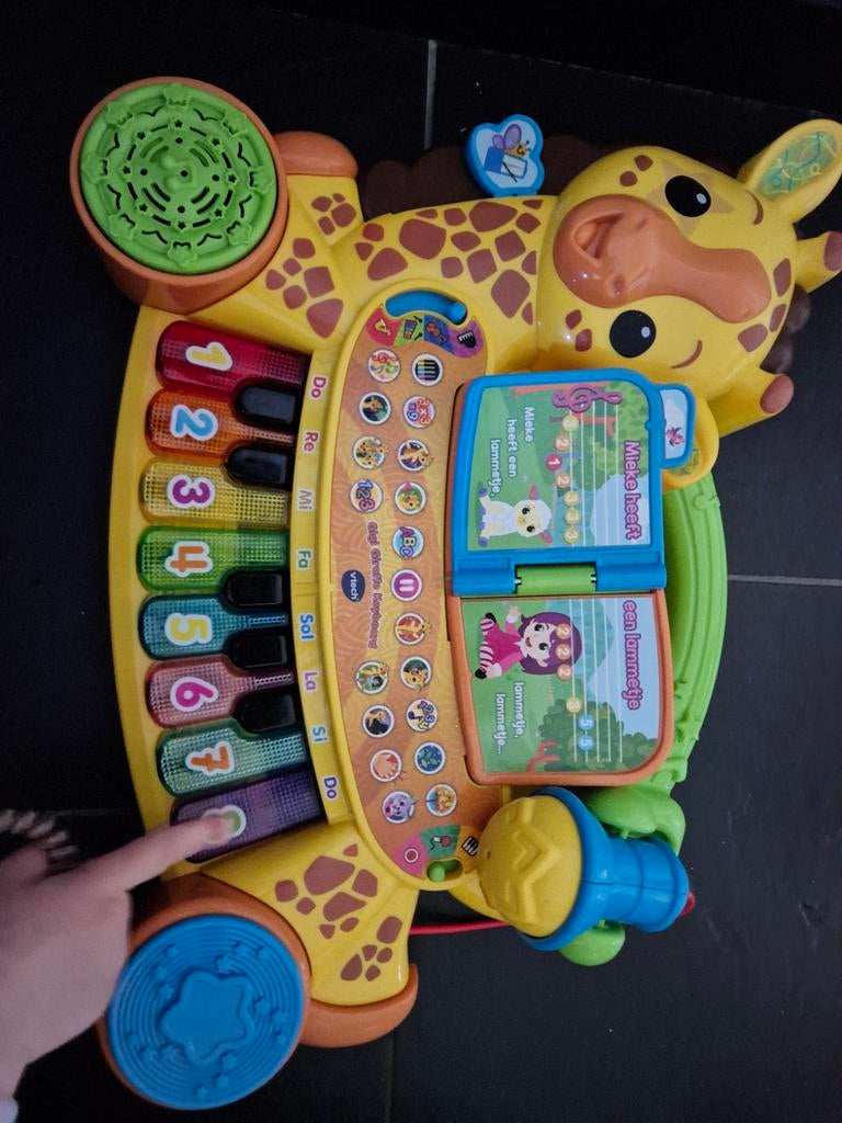 VTech Gigi Giraffe keyboard - Interactief speelplezier, Ophalen of Verzenden, Gebruikt, Overige typen, Met licht