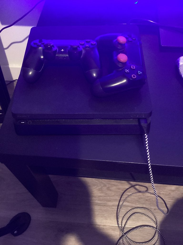 PlayStation 4 met 2 controllers, Spelcomputers en Games, Ophalen, Gebruikt, Met 2 controllers, Original