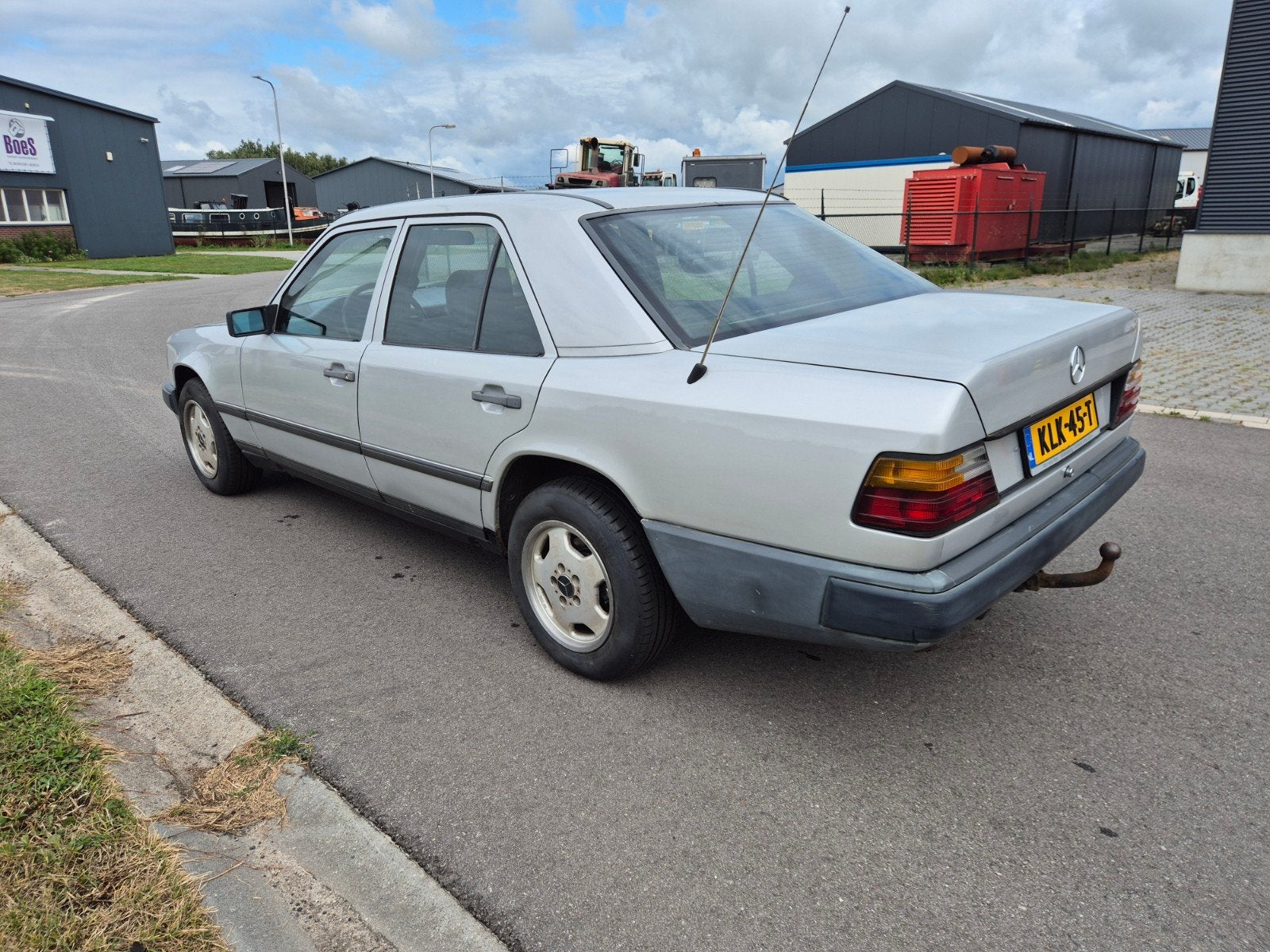 Mercedes-Benz W124 200D Mercedes 1986 Grijs, foto 7