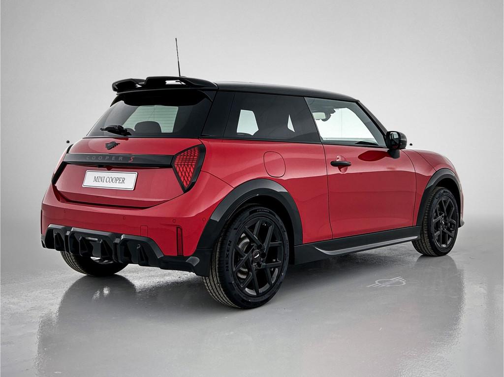 MINI Hatchback Cooper S / John Cooper Works / Pakket M / 17", Auto's, Mini, 1998 cc, Stof, 4 cilinders, 4 stoelen