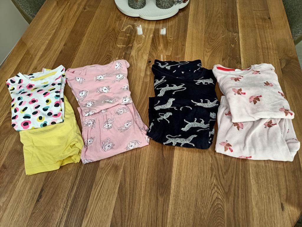 Pyjama 134/140, Ophalen of Verzenden