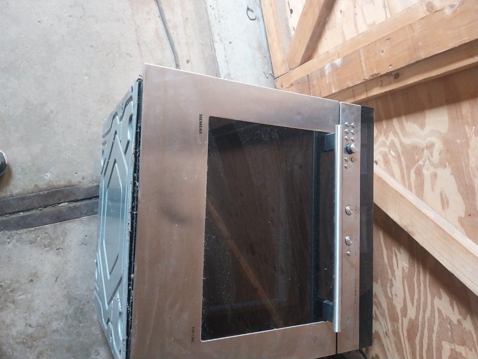 Combi magnetron, Witgoed en Apparatuur, Ophalen