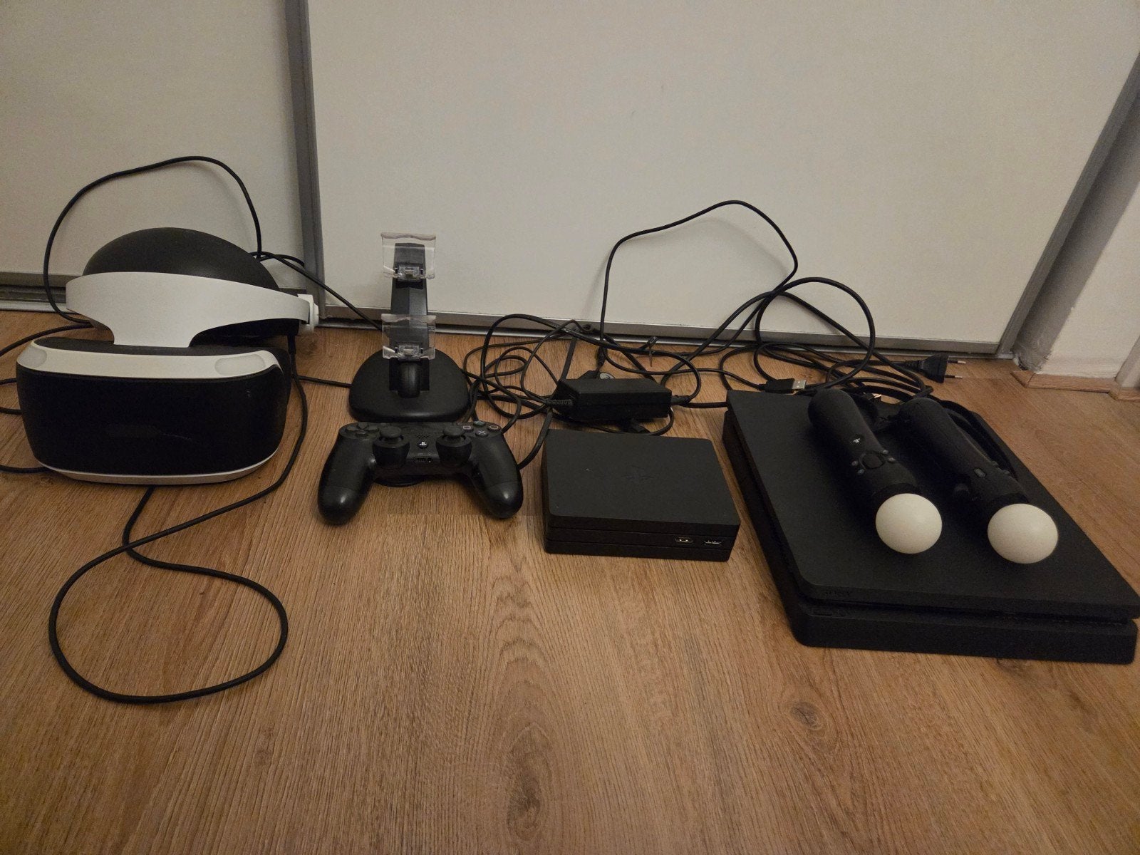 Complete PlayStation VR-set met PS4 Slim en accessoires, Ophalen of Verzenden, Zo goed als nieuw, VR-bril, Sony PlayStation