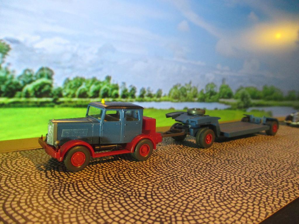 1936-1951 Hanomag SS 100 / ST 100 dieplader - Wiking, Hobby en Vrije tijd, Modelauto's | 1:87, Ophalen of Verzenden, Zo goed als nieuw