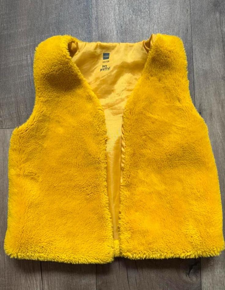 Gilet bodywarmer maat 122-128 hema, Ophalen of Verzenden, Zo goed als nieuw, Meisje, Jas