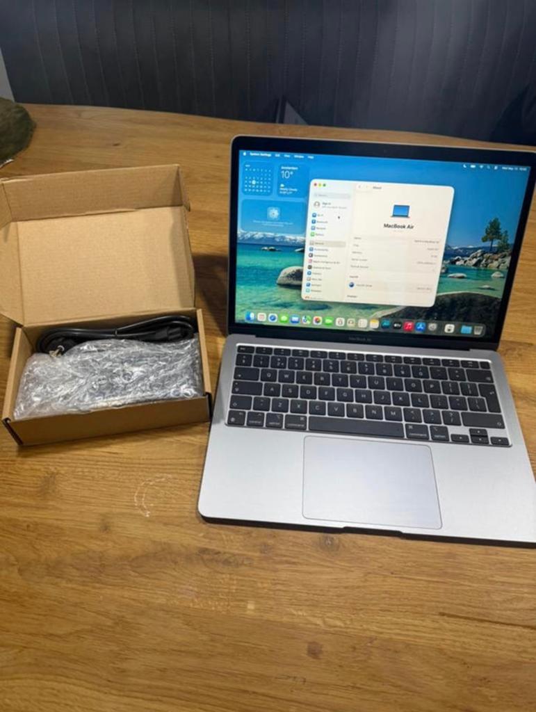 Macbook Air 13" 2020 M1 chip, Werkt perfect! 250GB SSD A2337, Ophalen of Verzenden, Zo goed als nieuw