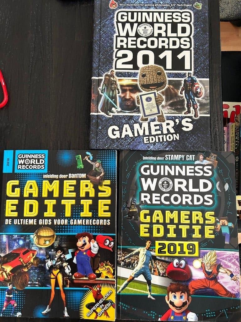 Game boeken 3x gamers editie en guiness gamers boek 2011, Boeken, Informatica en Computer, Ophalen, Zo goed als nieuw, Software