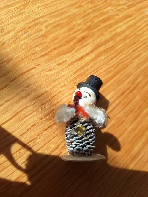 Dennenappel figuurtjes  h, Diversen, Gebruikt, Onbekend, Ophalen of Verzenden, Losse verkoop