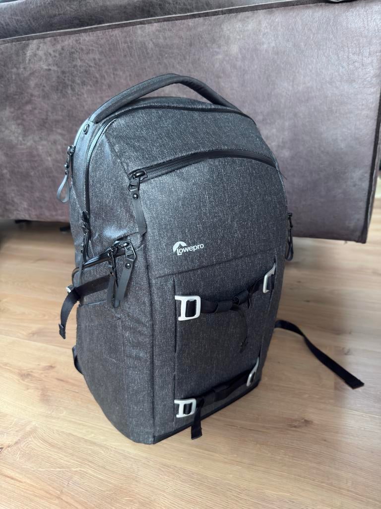 Lowepro FreeLine BP 350 AW - Professionele Cameratas, Ophalen of Verzenden, Zo goed als nieuw, Rugtas, Lowepro
