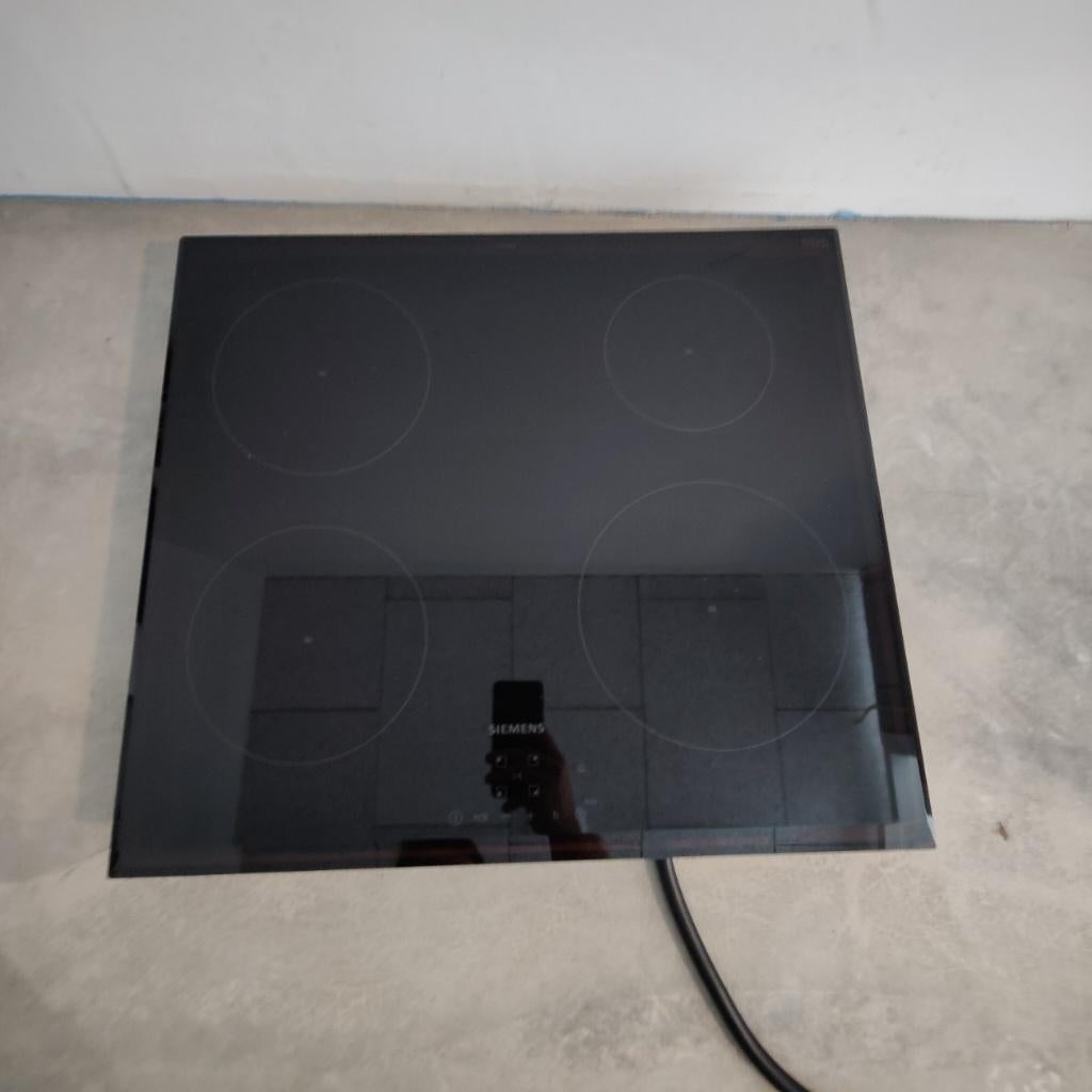 Siemens inductiekookplaat EH651BEB1E – 60 cm, Witgoed en Apparatuur, Ophalen, 4 kookzones, Zo goed als nieuw, Inbouw