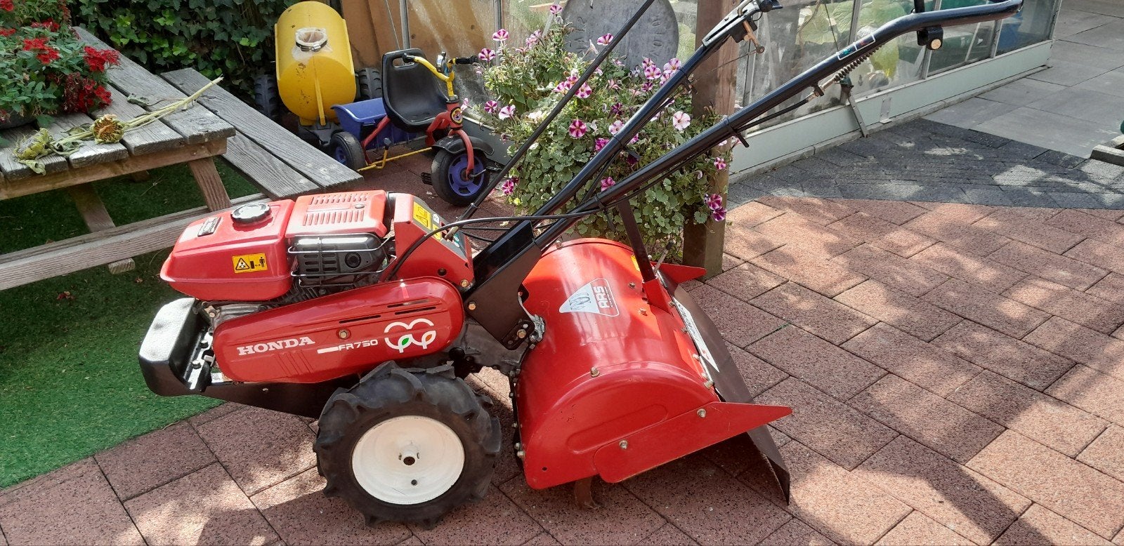 Honda FR 750 tuinfrees, Ophalen, Zo goed als nieuw, 50 cm of meer, Versnellingen