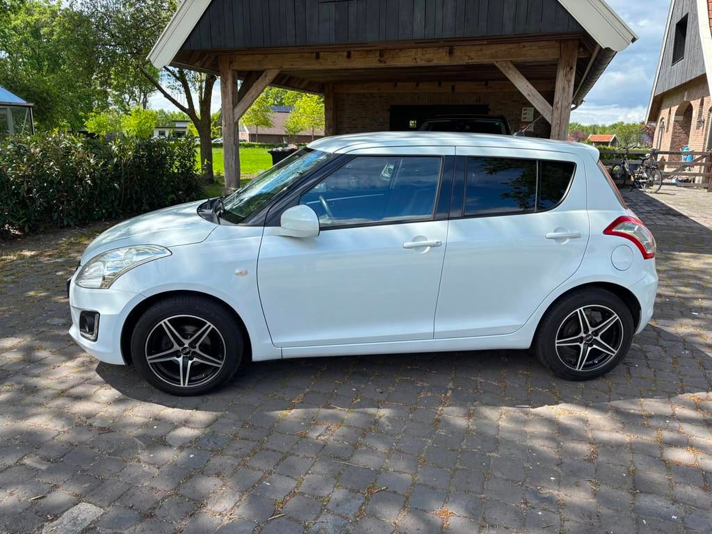 Suzuki Swift 1.2 X-tra, Gebruikt, 4 cilinders, 400 kg, Bedrijf