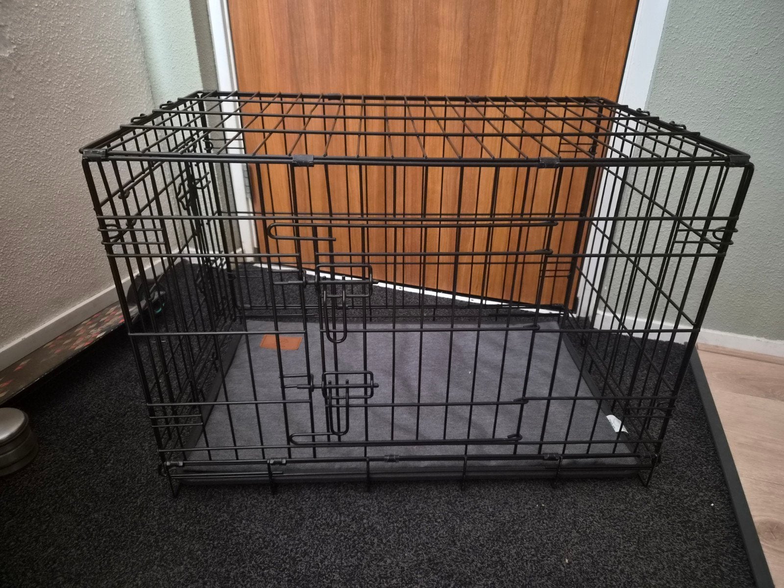 Hondenbench met kussen 76 x 46 x 54 cm, Ophalen, Zo goed als nieuw