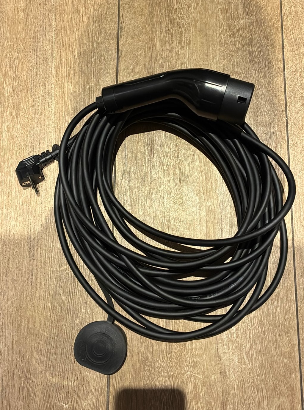 Laadkabel schuko type 2 thuislader 15 meter 220v stopcontact, Auto diversen, Laadpalen, Ophalen, Laadkabel