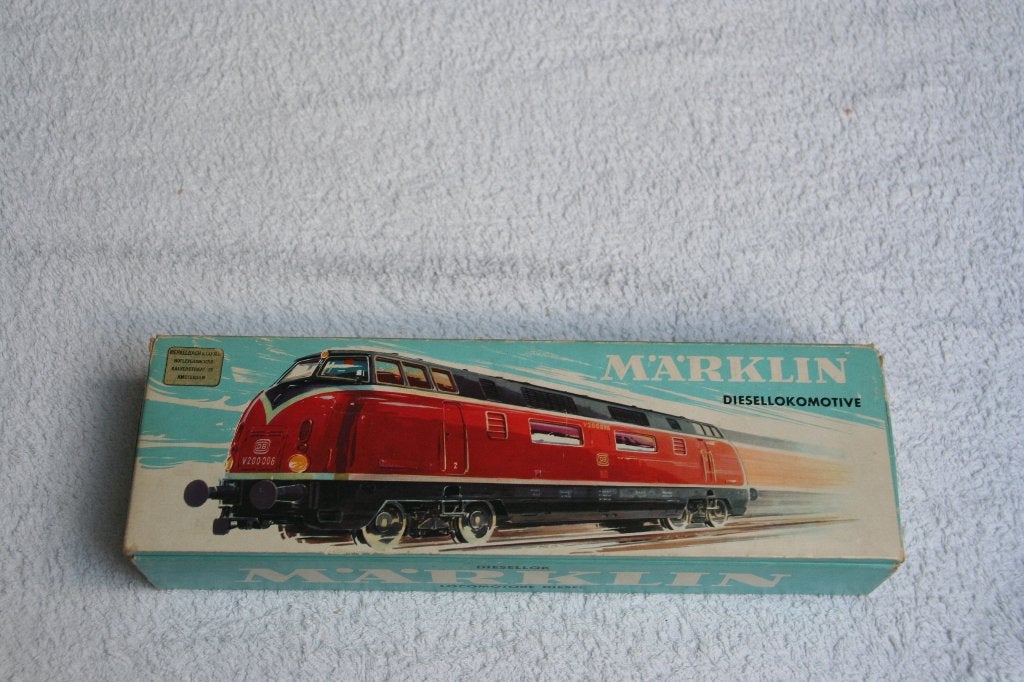 Märklin 3021 H0 Diesellocomotief V200 van de DB (1), Hobby en Vrije tijd, Wisselstroom, Gebruikt, Locomotief, Ophalen of Verzenden