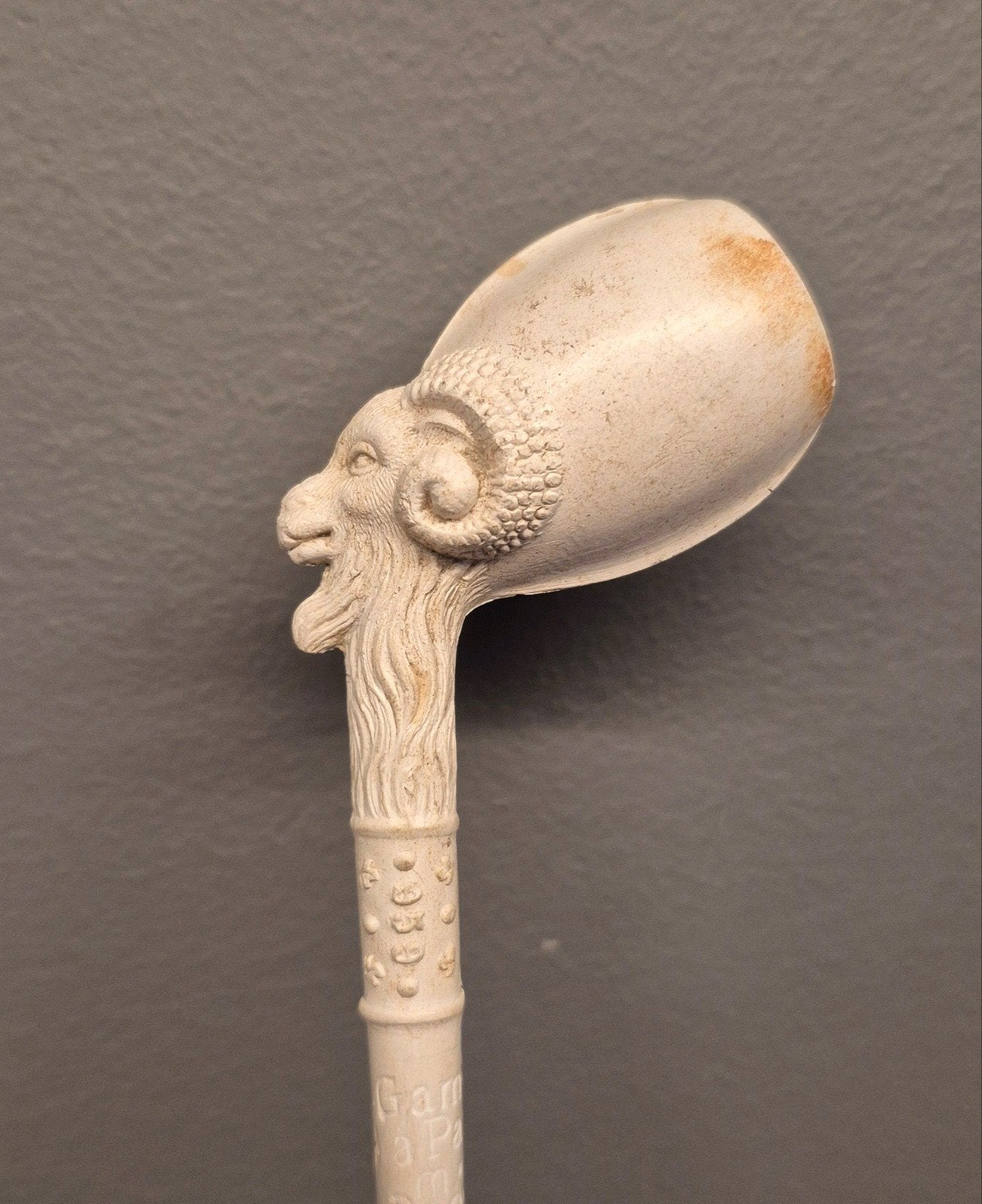 Antieke pijp met ramskop - 17 cm, Ophalen of Verzenden