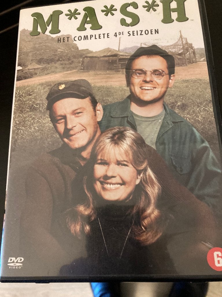 4 dvd´s  Mash de serie 4 seizoenen, Kleding | Dames, Verzenden, Zo goed als nieuw