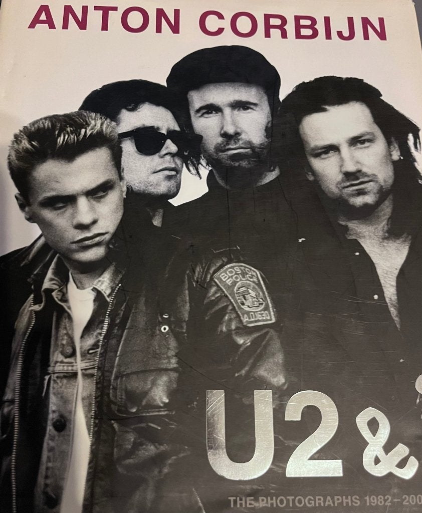 Anton Corbijn U2 & The Photographs 1982-2004 Boek, Anton Corbijn, Fotografie algemeen, Ophalen of Verzenden, Zo goed als nieuw