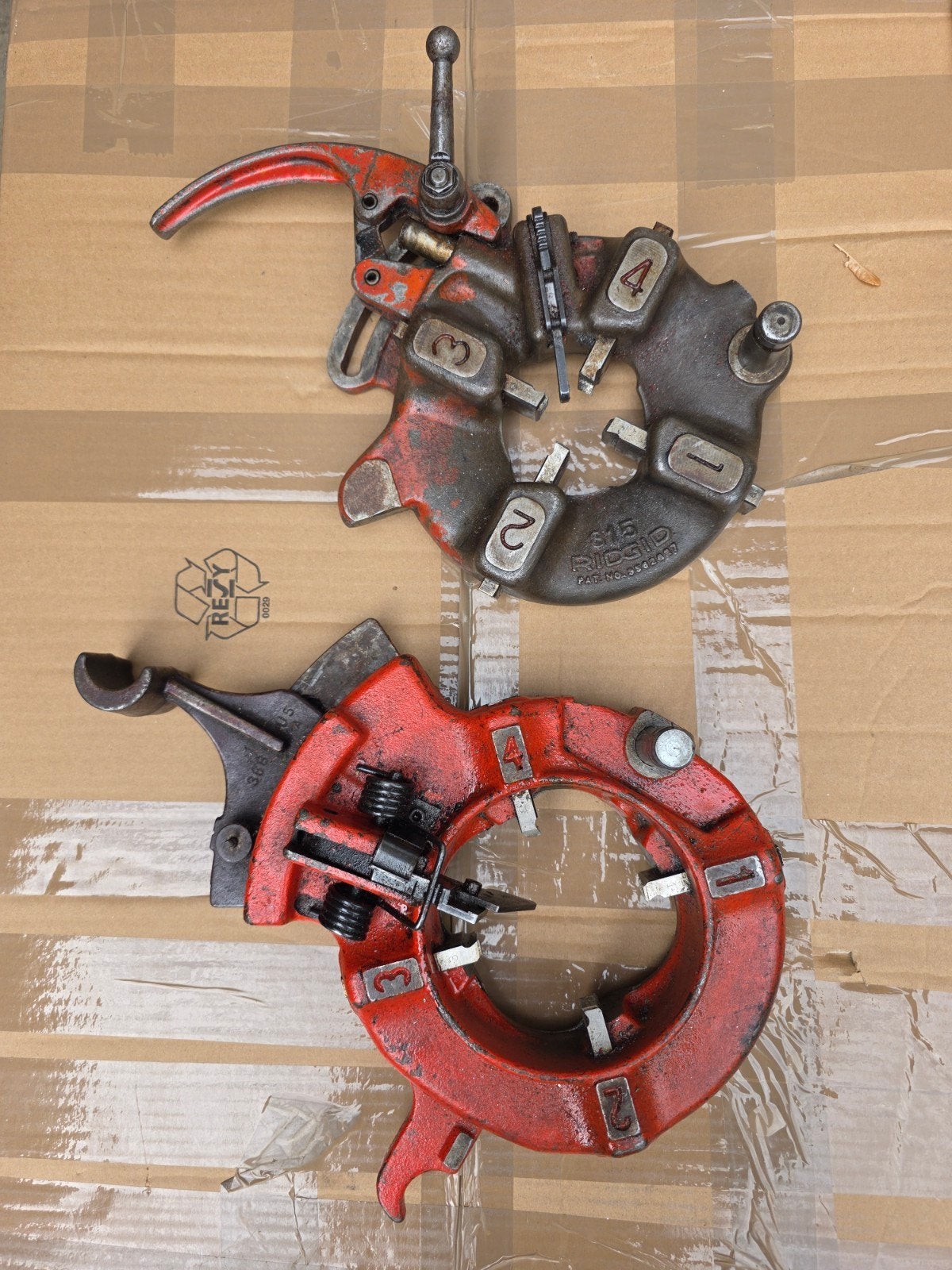 RIDGID Draadsnijkoppen voor Pijpdraadsnijmachine 2 stuks., Ophalen, Info@ridgid.com, Gebruikt, RIDGID