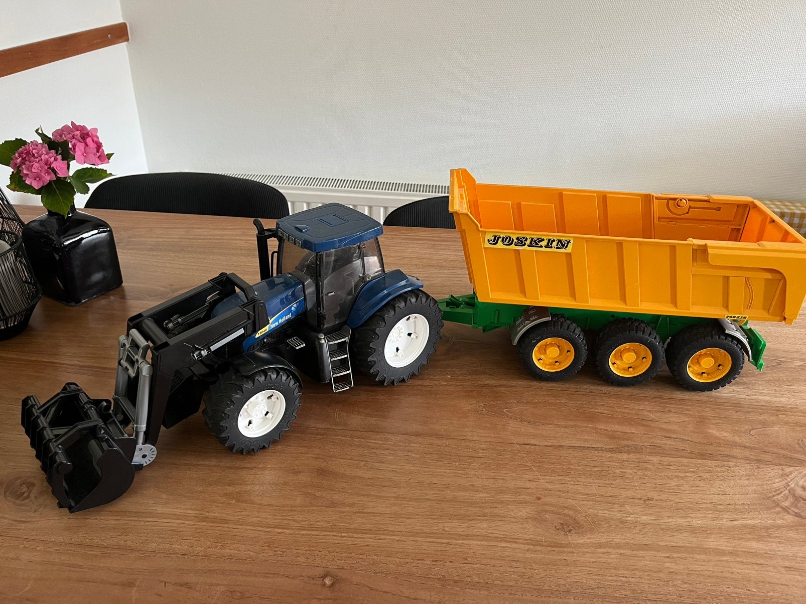 Bruder tractor met grote kar, Ophalen of Verzenden, Zo goed als nieuw