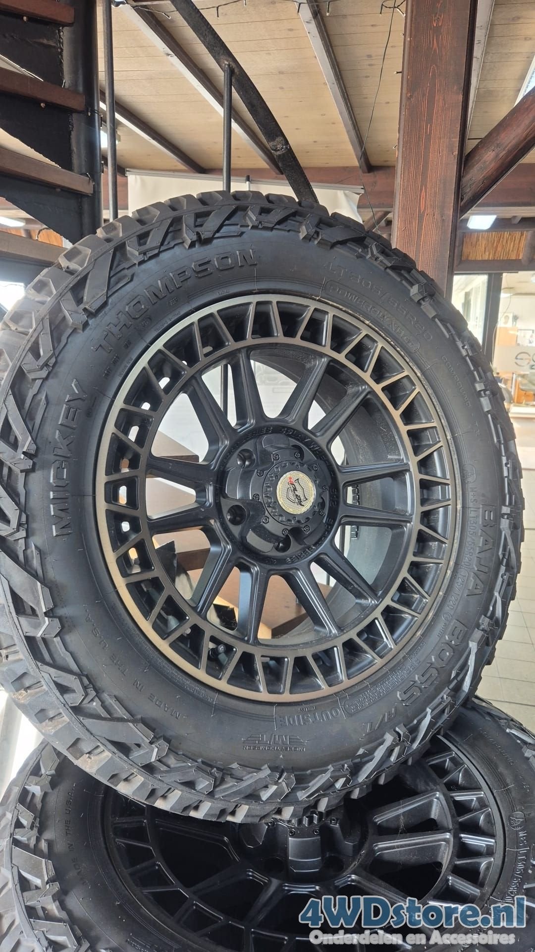 DODGE RAM 2009-2024 CLASSIC band velg mickey thompson baja b, Auto-onderdelen, -, -, Banden en Velgen, Nieuw