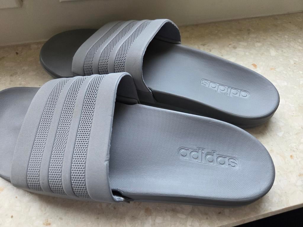 Adidas Adilette CloudFoam slippers maat 44.5 - Ongebruikt, Kleding | Heren, Schoenen, Slippers, Overige kleuren, Nieuw, Ophalen of Verzenden