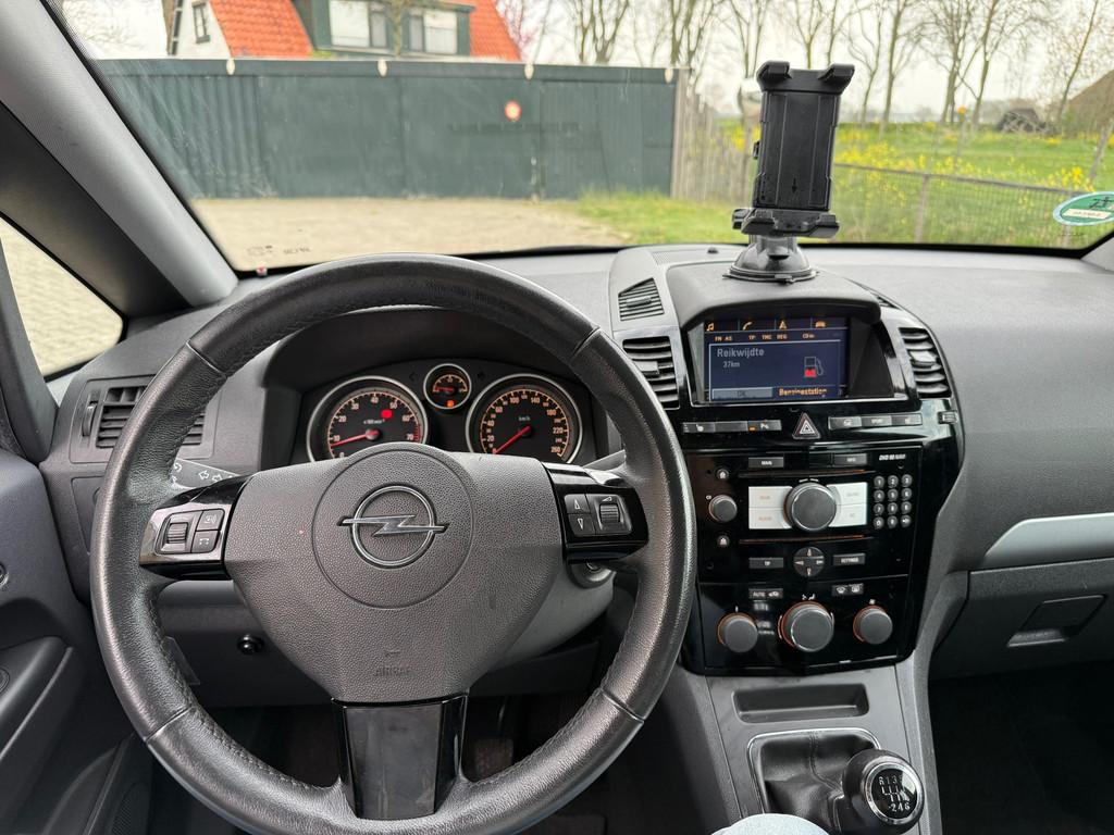 Opel Zafira 2.2 Cosmo Luxe Navi/Airco/Stoelverwarming, Auto's, Voorwielaandrijving, Gebruikt, 4 cilinders, 150 pk