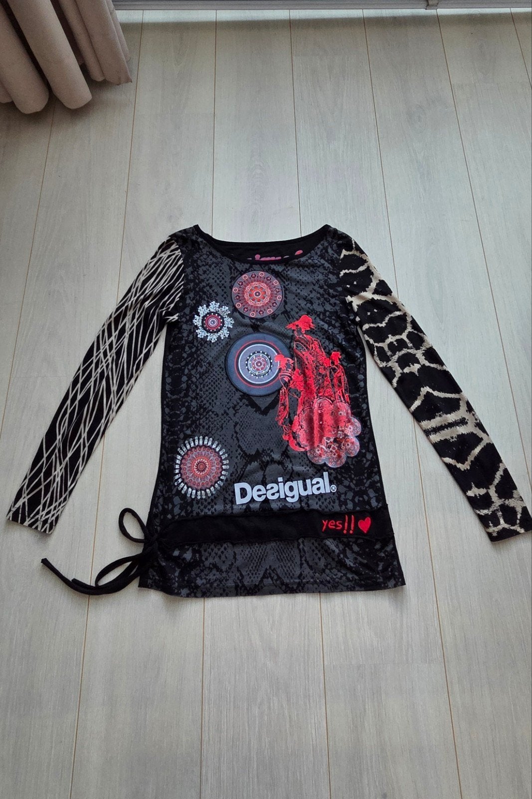 Desigual longsleeve shirt lange mouw zwart rood beige, Kleding | Dames, Ophalen of Verzenden, Zo goed als nieuw, Lange mouw, Rood