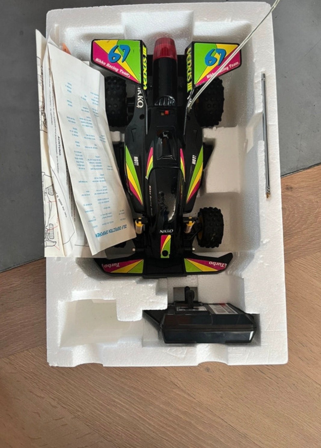 Nikko Venus III RC Auto - Vintage en Compleet, Elektro, Auto offroad, Ophalen of Verzenden, Zo goed als nieuw