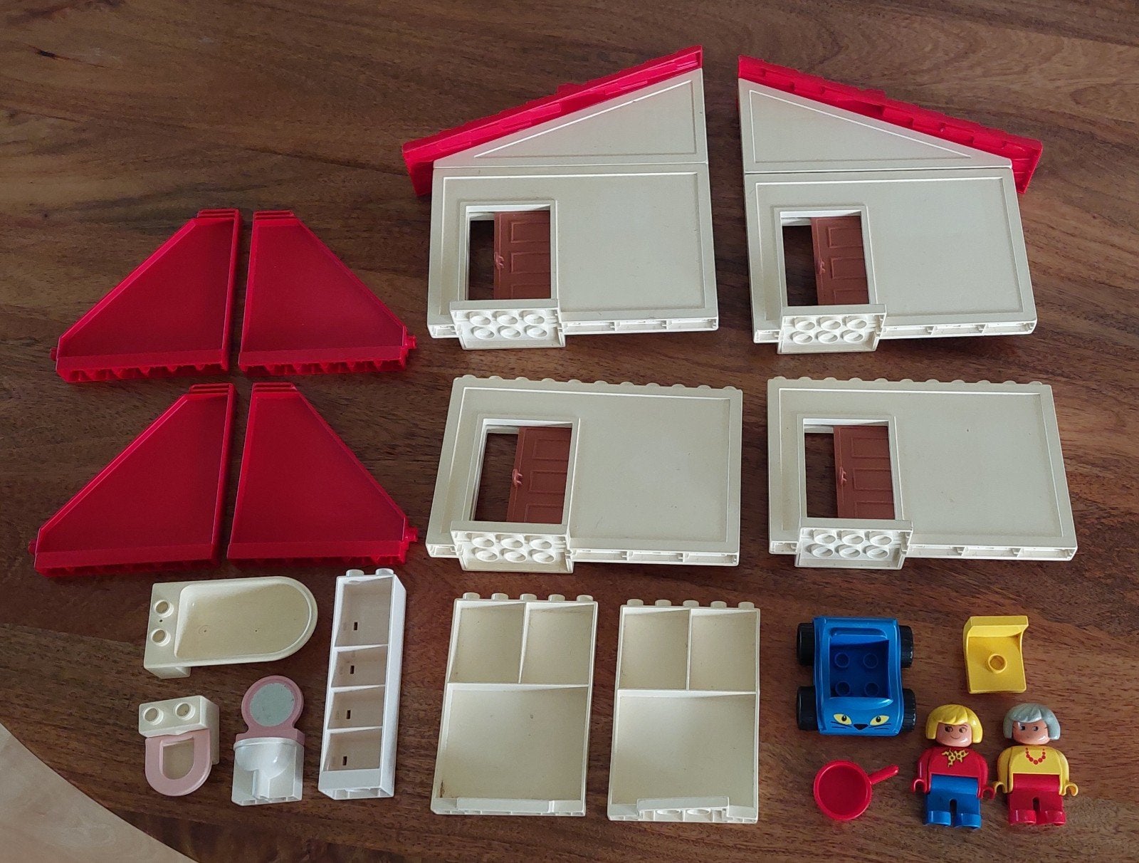 Vintage Duplo huis met meubels, poppetjes, auto, Gebruikt, Compleet, Ophalen of Verzenden, Duplo