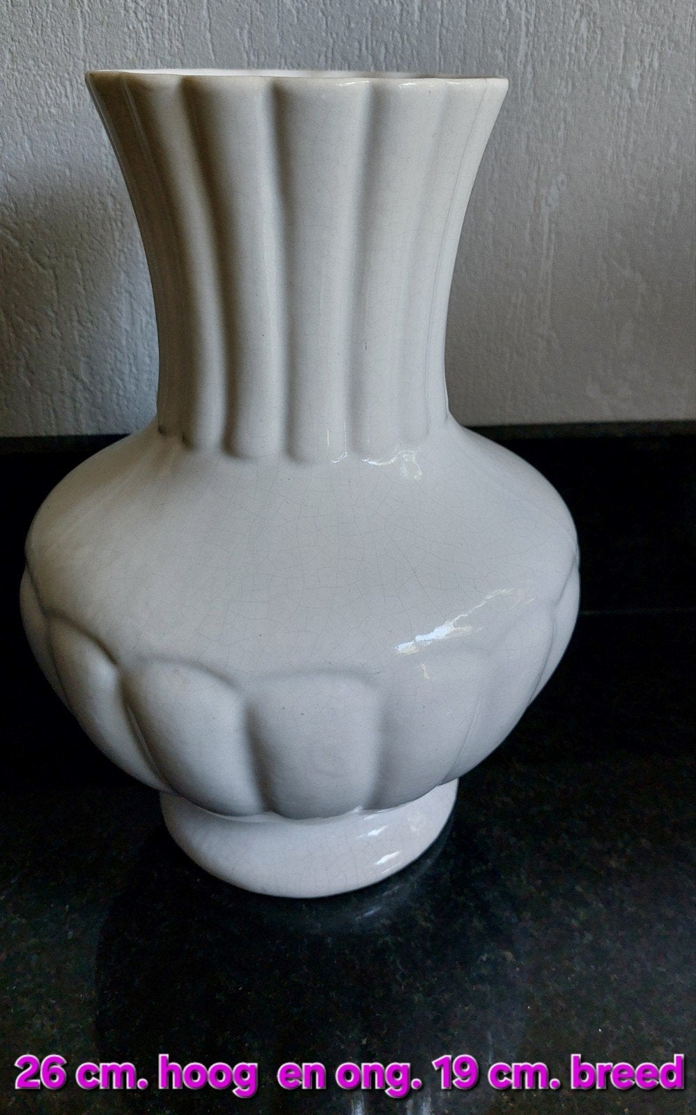 Porceleyne fles Delftse vaas, 26 cm hoog, cracquelé glazuur, Antiek en Kunst, Ophalen of Verzenden