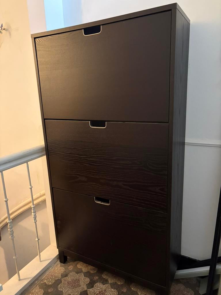 Stevige schoenenkast bruin-zwart fineer– IKEA STÄLL, Huis en Inrichting, Kasten | Schoenenkasten, Ophalen of Verzenden, Zo goed als nieuw