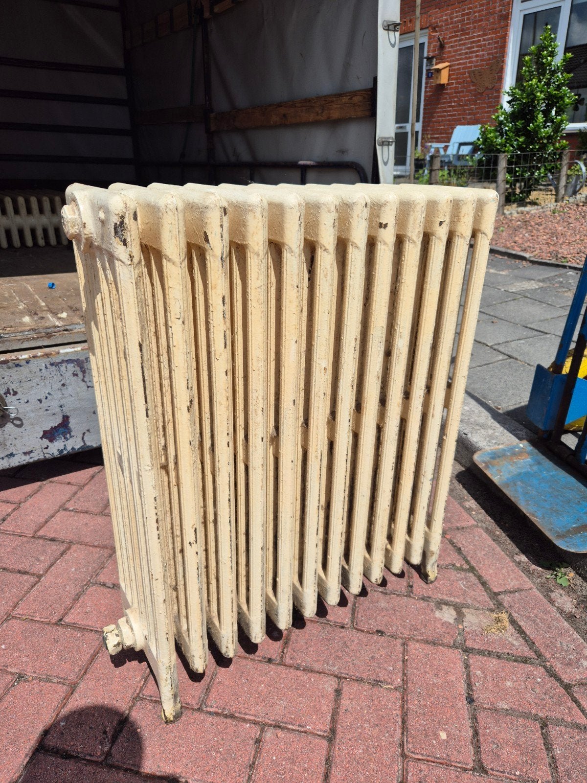 2 antieke giet ijzeren lamellen  radiatoren., Doe-het-zelf en Verbouw, Verwarming en Radiatoren, Ophalen, 30 tot 80 cm, Gebruikt