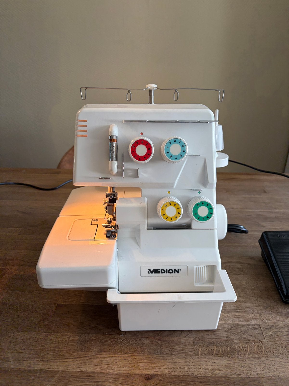 Medion overlock naaimachine, Ophalen of Verzenden, Gebruikt, Lockmachine, Overige merken