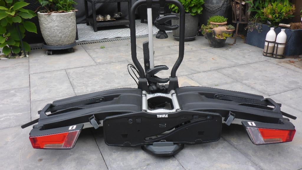 Thule Easyfold 2 fietsen, Ophalen, Elektrische fiets, Zo goed als nieuw, 2 fietsen