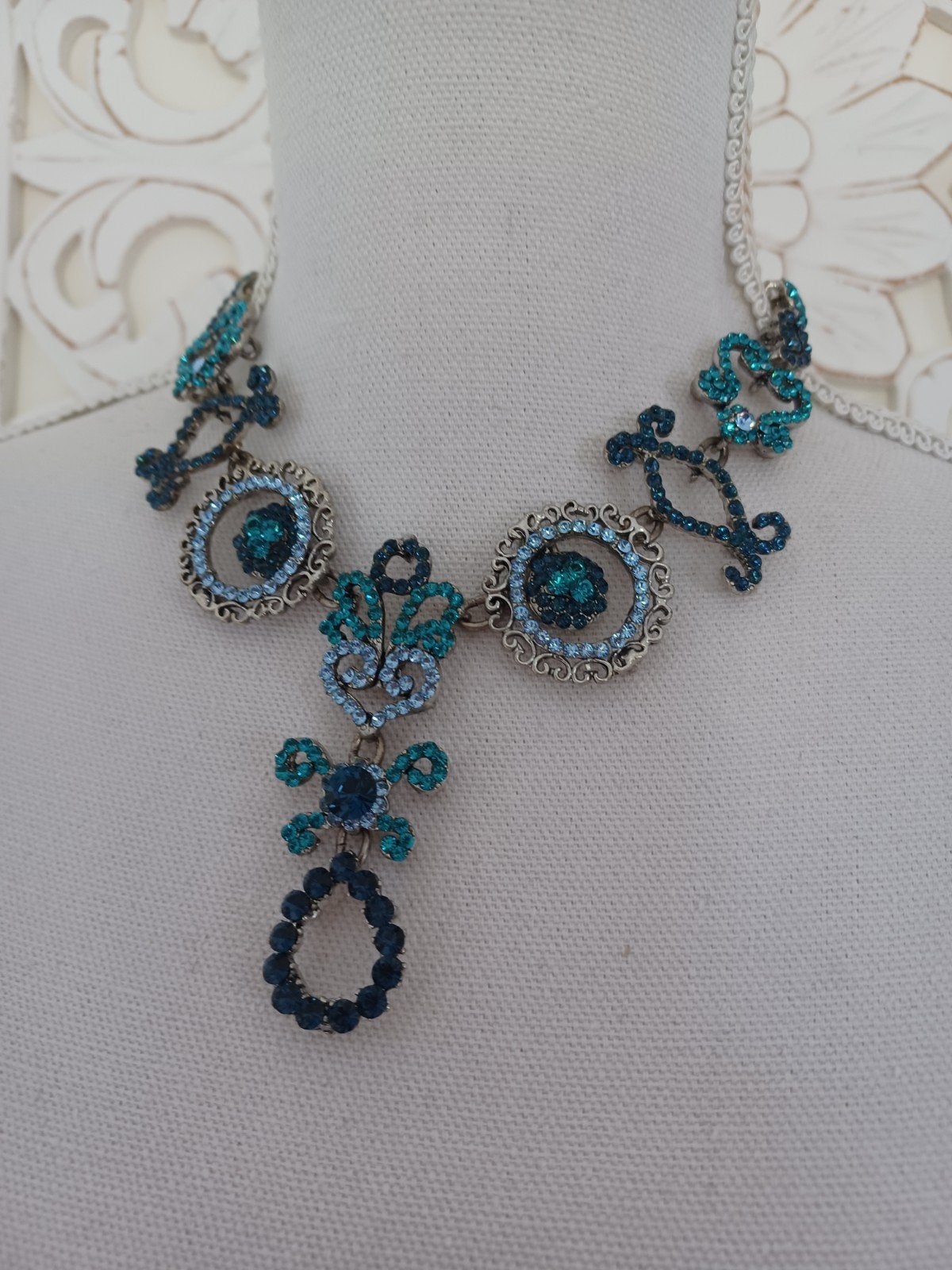 Otazu ketting met blauwe en groene kristallen, Met kristal, Overige materialen, Blauw, Ophalen of Verzenden