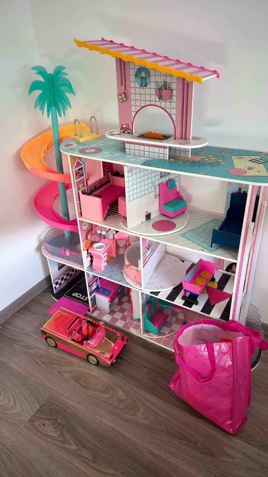 LOL Surprise Groot Huis met Auto en Extra Meubeltjes, Kinderen en Baby's, Speelgoed | Poppenhuizen, Ophalen, Zo goed als nieuw