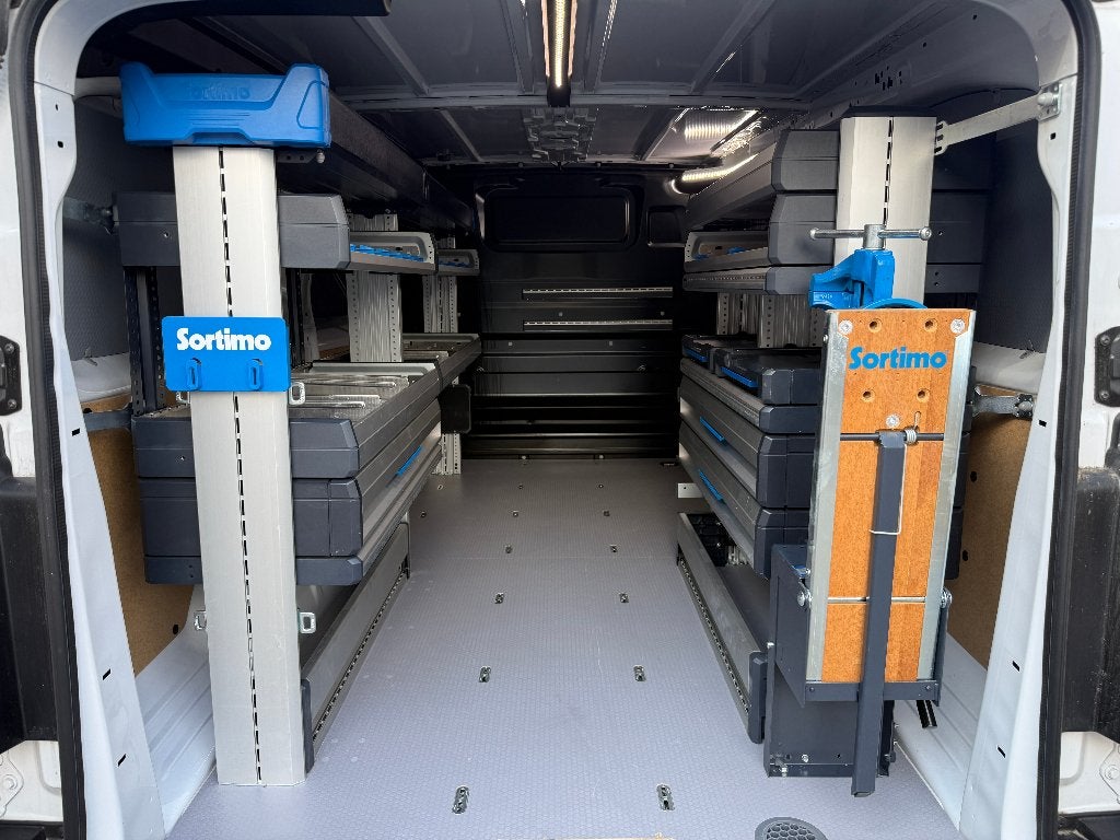 Z.g.a.n Sortimo bedrijfswageninrichting Opel Vivaro L3 2026, Ophalen, Zo goed als nieuw