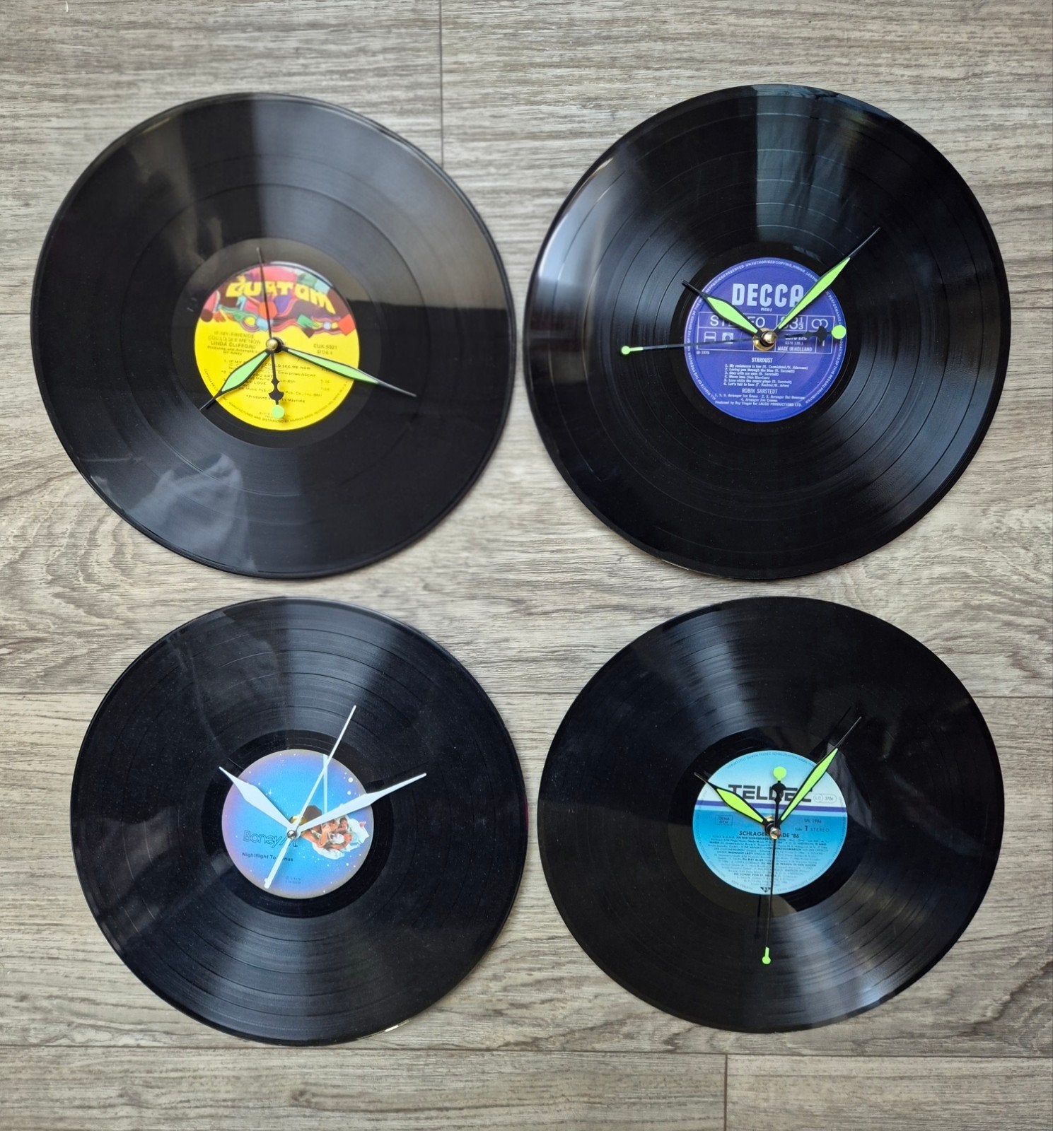 LP klok verzameling, vinyl plaat, wandklok, horloge lp, Glow in the dark, Analoog, Ophalen of Verzenden, Retro