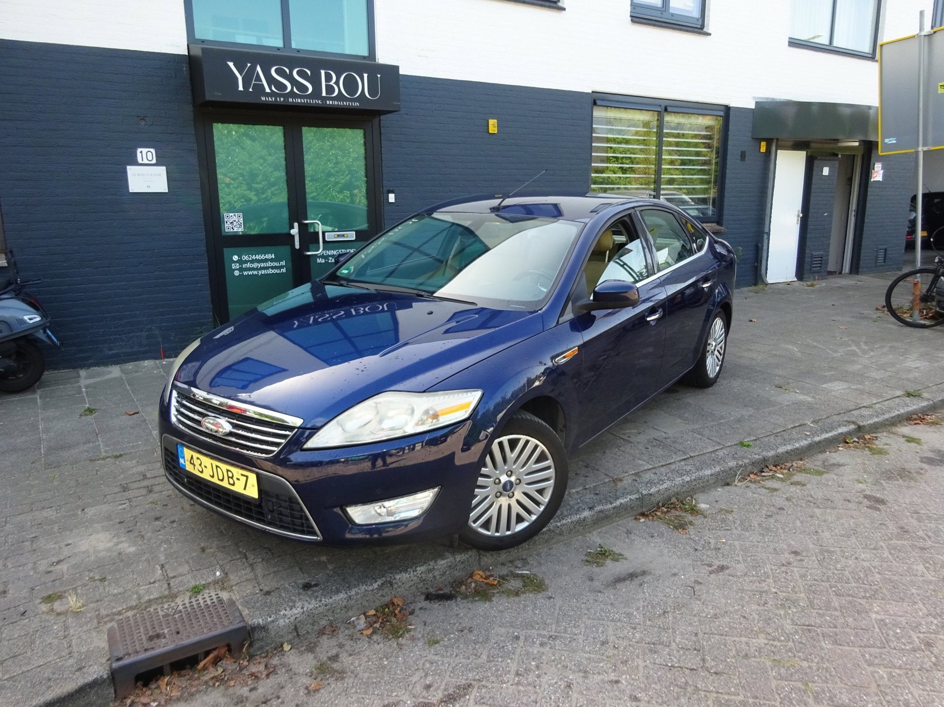 Ford Mondeo 2.0-16V Ghia FlexiFuel, Gebruikt, Blauw, Origineel Nederlands, Handgeschakeld