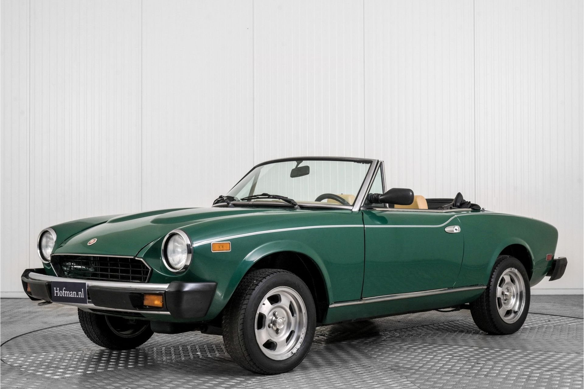 Fiat 124 Spider 2000 Automaat (bj 1979), Auto's, Automaat, Achterwielaandrijving, 4 cilinders, Cabriolet