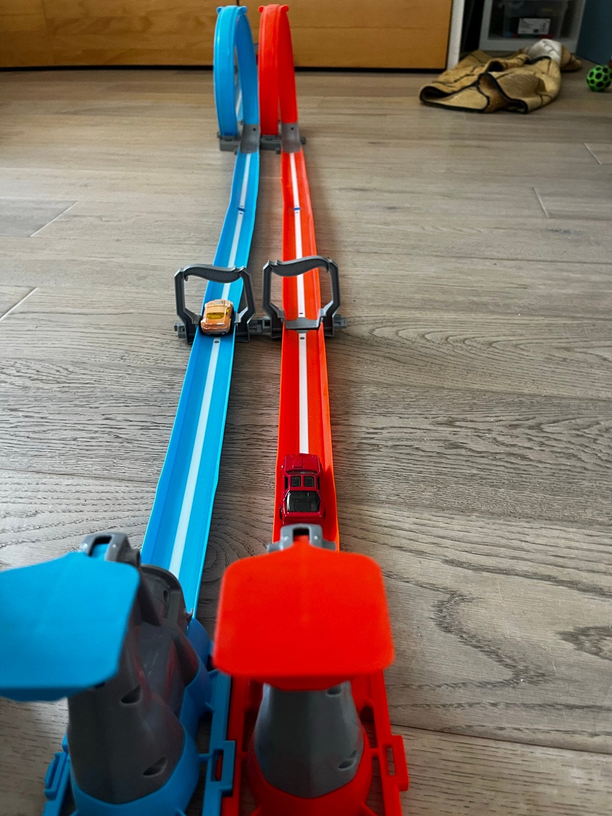 Hot Wheels looping racebaan met 2 auto's, Ophalen, Hot Wheels, Handmatig, Racebaan