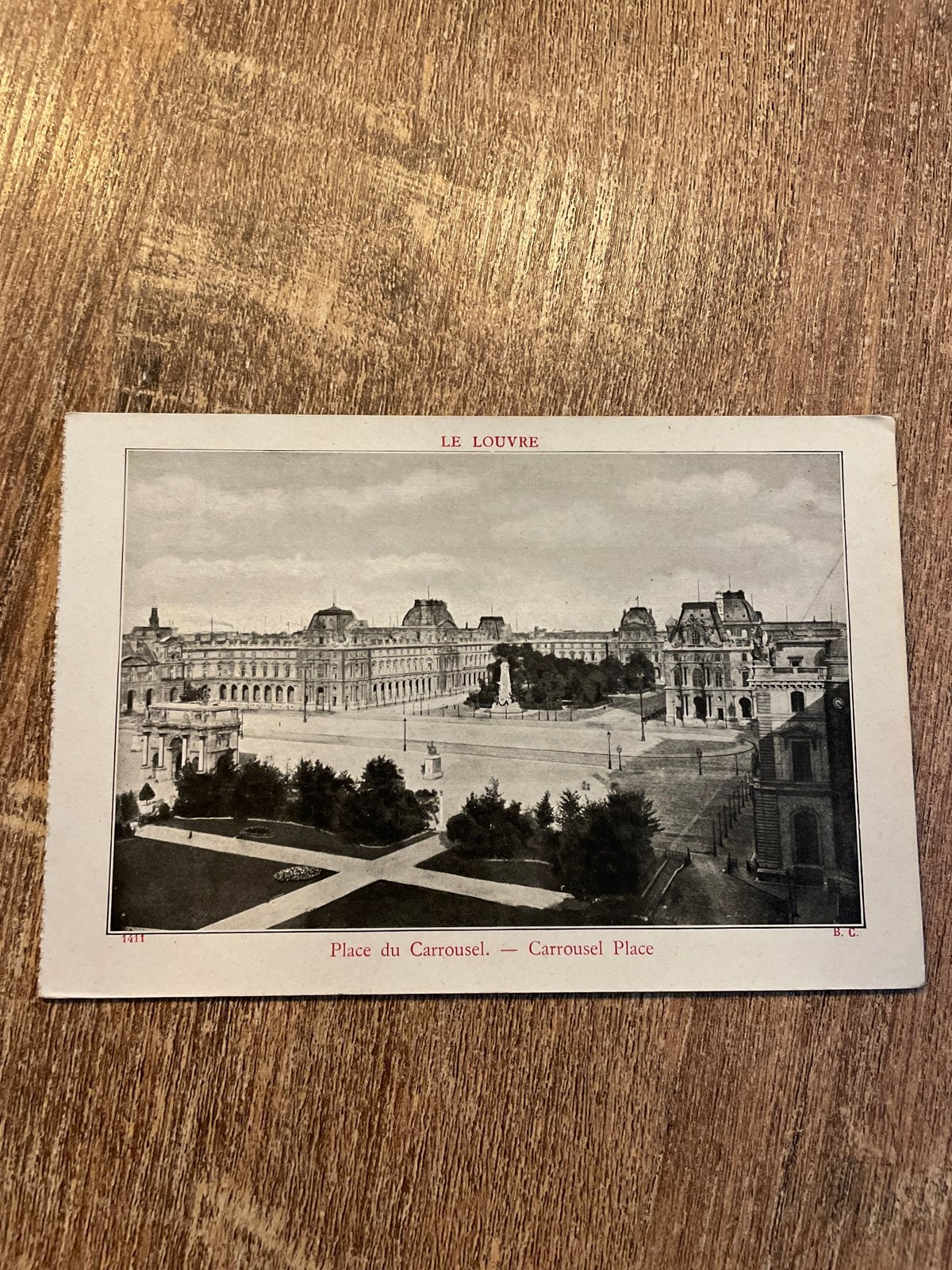 Oude ansichtkaart Le Louvre, Place du Carrousel - Parijs, Ophalen of Verzenden, Ongelopen, Frankrijk
