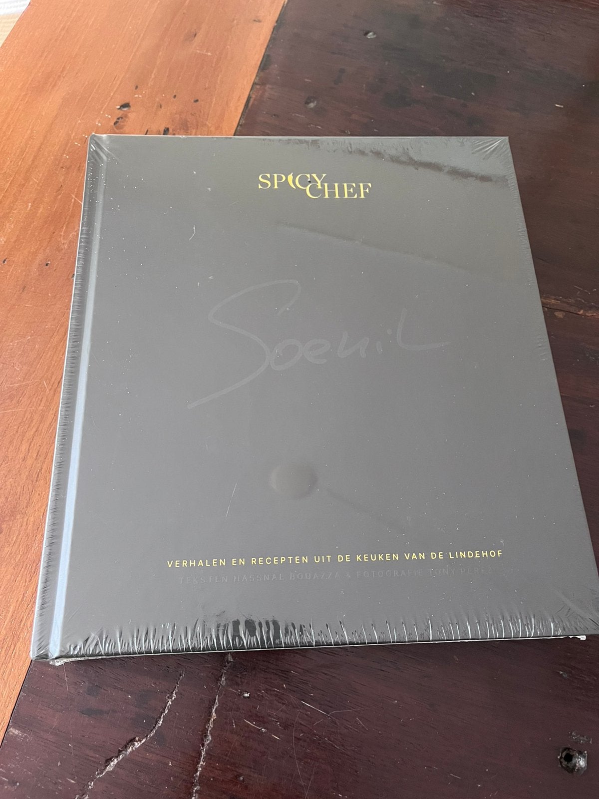 Soenil Bahadoer - Spicy Chef, Boeken, Kookboeken, Azië en Oosters, Nieuw, Ophalen of Verzenden, Soenil Bahadoer; Hassnae Bouazza