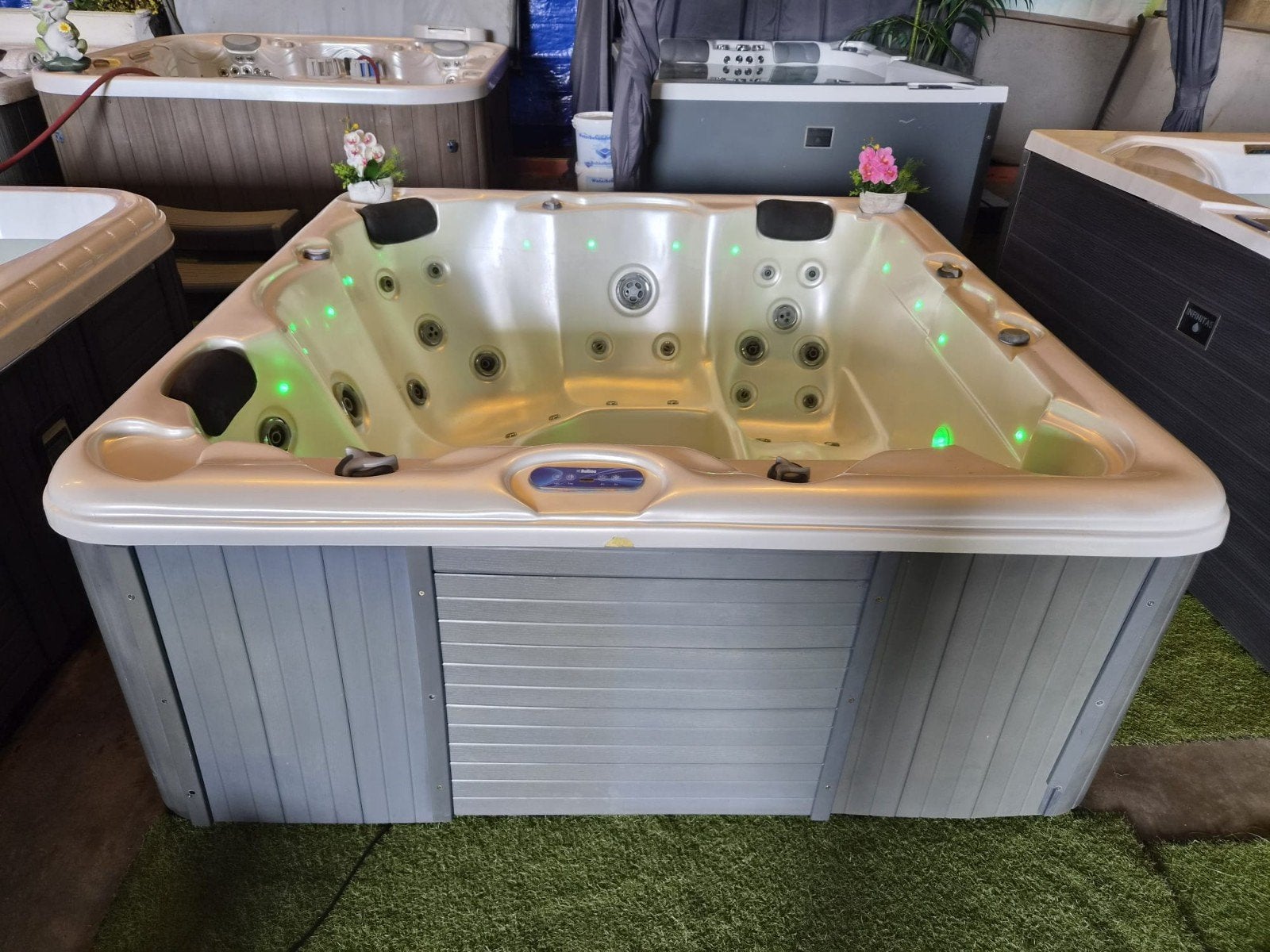 5 persoon jacuzzi balboa 💦 2 LIGPLAATSEN 💦, Ophalen of Verzenden